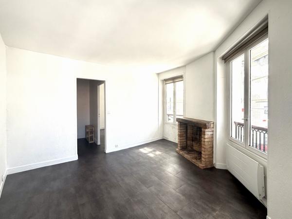 Appartement
         2 pièces
        - 27 m² Exclusivité 235 000 € *