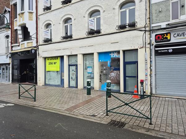 Local commercial à louer 300m² Lens (62300)