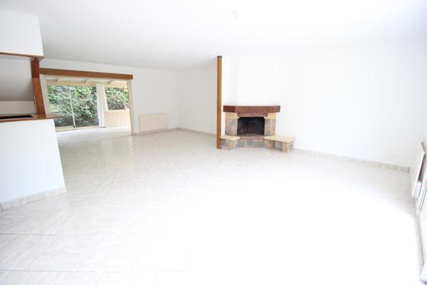 Périgny (94520) Maison familiale avec piscine – Quartier calme en impasse à Périgny-sur-Yerres