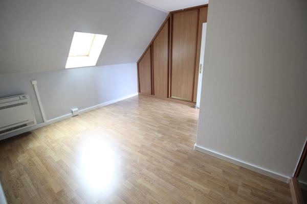 Périgny (94520) Maison familiale avec piscine – Quartier calme en impasse à Périgny-sur-Yerres