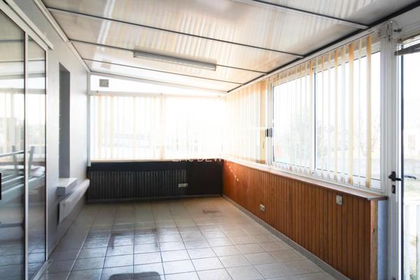 Emplacement idéal et beau potentiel à exploiter