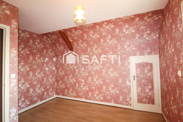 Emplacement idéal et beau potentiel à exploiter