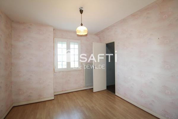 Emplacement idéal et beau potentiel à exploiter