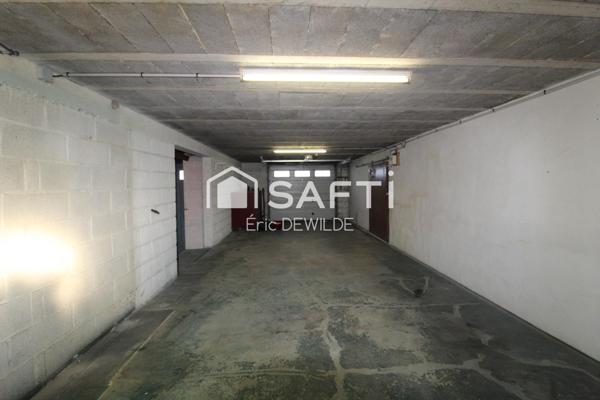 Emplacement idéal et beau potentiel à exploiter