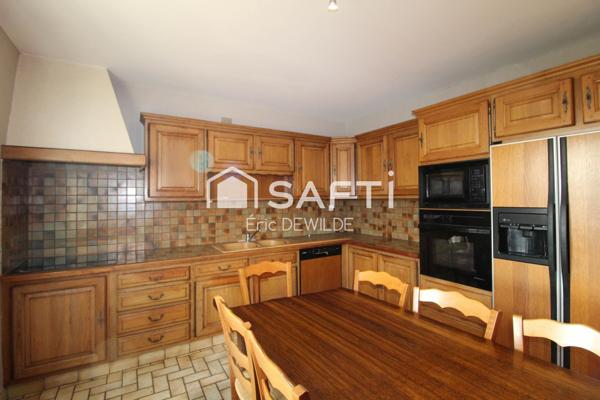 Emplacement idéal et beau potentiel à exploiter