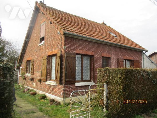 A BROUCHY (SOMME) 
Une maison à usage d'habitation construite en briques et parpaings