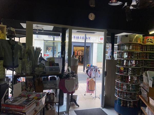 EXCLUSIVITE MONTARGIS -  Mercerie au coeur de la ville, emplacement n°1 !