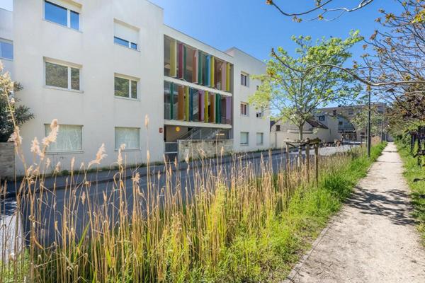 78130 LES MUREAUX , Appartement 2 pièce(s) , Balcon, stationnement, Centre, 41m2