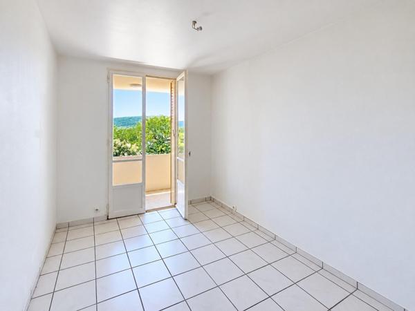 A SAISIR appartement avec ascenseur au cœur de AUBENAS