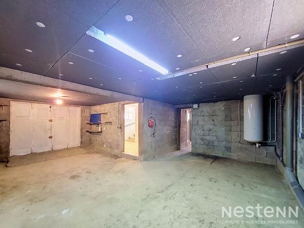 A Vendre Maison de 80 m² sur sous-sol de 68 m² avec garages et jardin proche du centre de Condom
