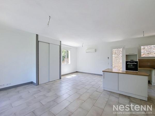 A Vendre Maison de 80 m² sur sous-sol de 68 m² avec garages et jardin proche du centre de Condom