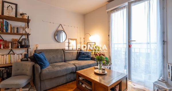 À vendre Studio 28 m² - Paris 75019