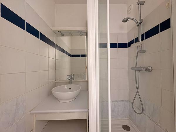APPARTEMENT à VAUX SUR MER