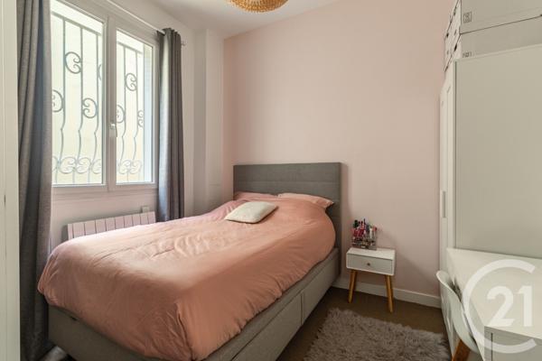 Appartement à vendre  5 pièces - 84,15 m2 PARIS - 75017