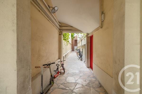 Appartement à vendre  5 pièces - 84,15 m2 PARIS - 75017