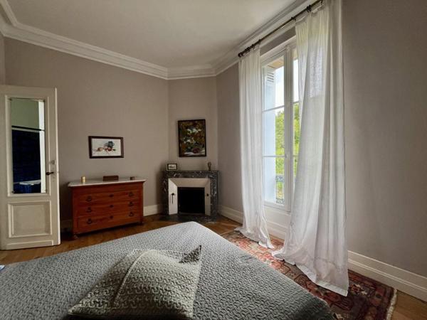 Maison à vendre |  Lestiac-sur-Garonne |  9 pièces | 260 m²