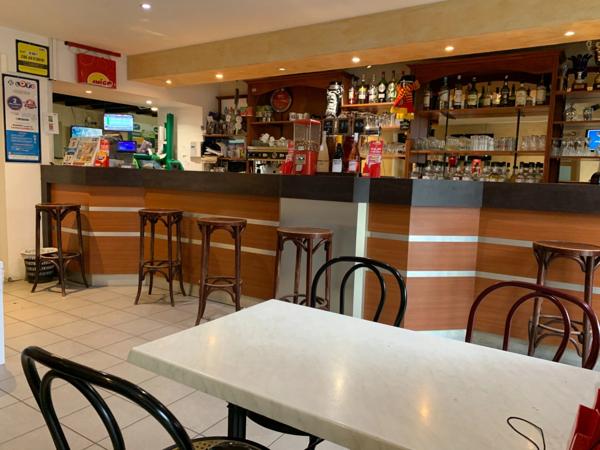 Dpt Maine et Loire (49), à vendre CHATEAUNEUF SUR SARTHE Bar