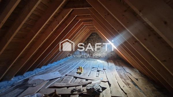 Ancien corps de ferme de 180m² à rénover!