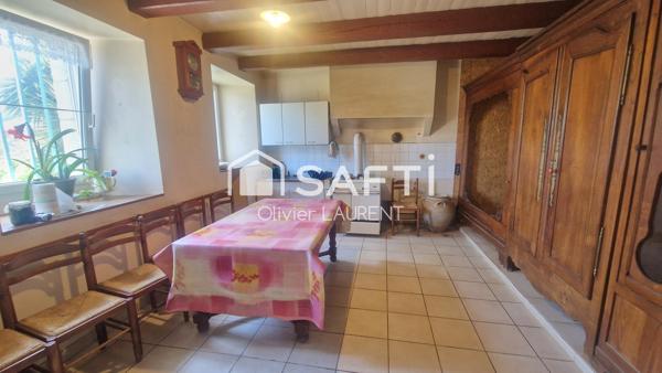Ancien corps de ferme de 180m² à rénover!