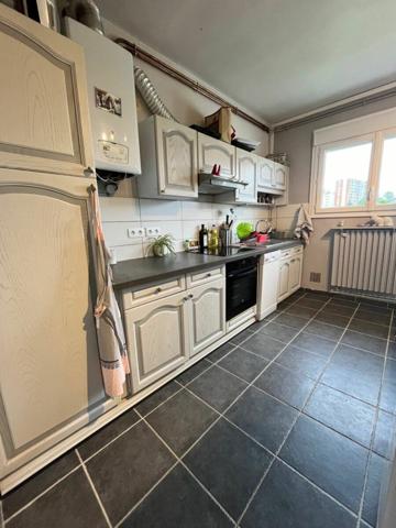 Appartement à louer    3 pièces • 73 m2 Limoges