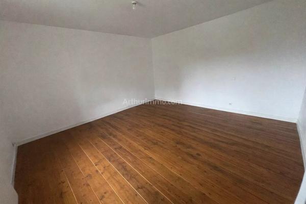 Location Maison 4 pièces 97 m2 à Squiffiec