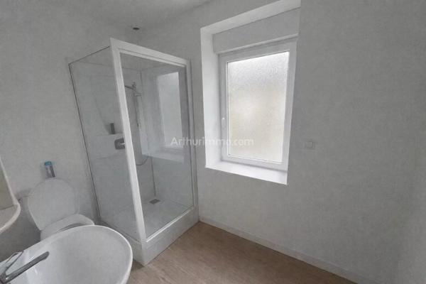 Location Maison 4 pièces 97 m2 à Squiffiec