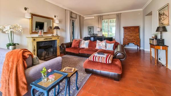 Villa de charme au calme avec piscine et aperçu mer - Le Cannet