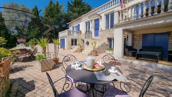 Villa de charme au calme avec piscine et aperçu mer - Le Cannet