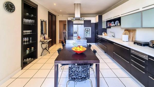 Villa de charme au calme avec piscine et aperçu mer - Le Cannet