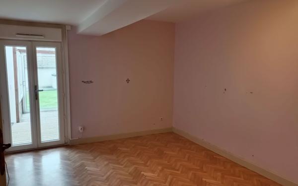 Maison à louer    3 pièces •  Saint-Rémy-du-Val