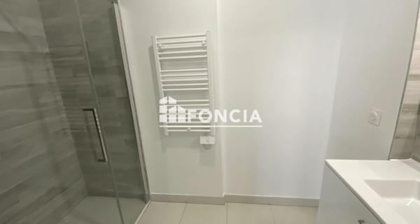 Location Appartement 2 pièces 43.01 m² - Marseille 13008