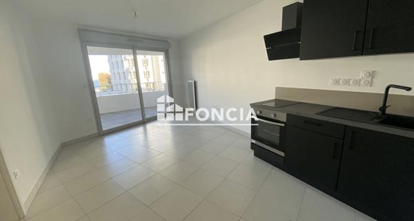 Location Appartement 2 pièces 43.01 m² - Marseille 13008