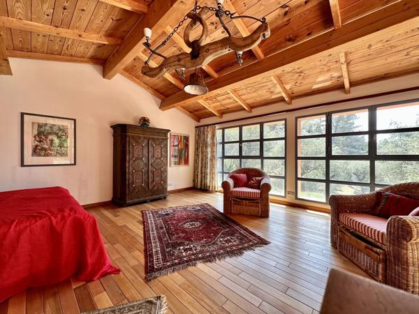 Bergerie du 18ème siècle à Grasse avec vue panoramique