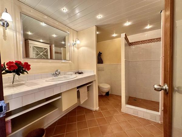 Bergerie du 18ème siècle à Grasse avec vue panoramique