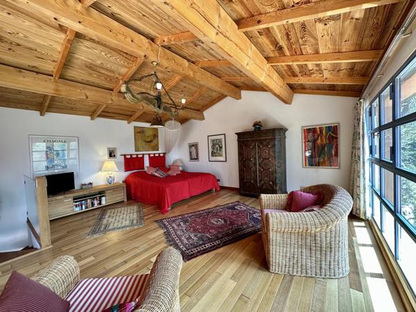 Bergerie du 18ème siècle à Grasse avec vue panoramique