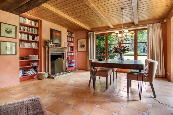 Bergerie du 18ème siècle à Grasse avec vue panoramique