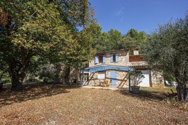 Bergerie du 18ème siècle à Grasse avec vue panoramique