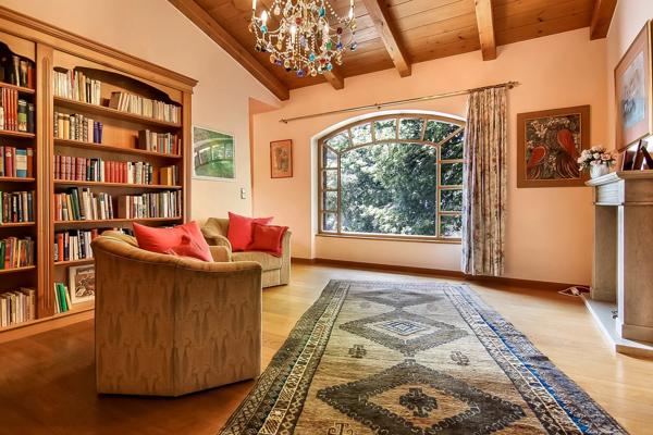 Bergerie du 18ème siècle à Grasse avec vue panoramique