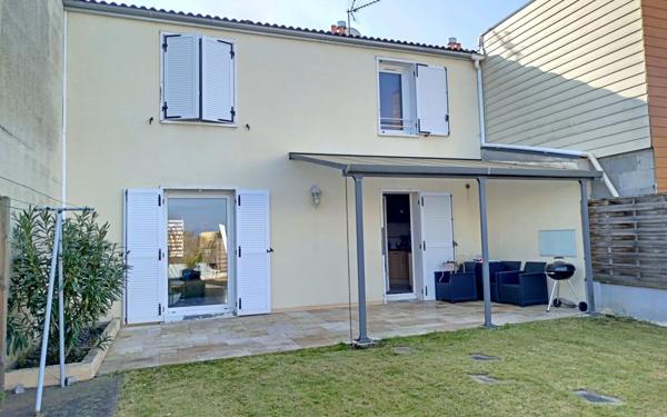 Immeuble à vendre    4 pièces •  Cholet