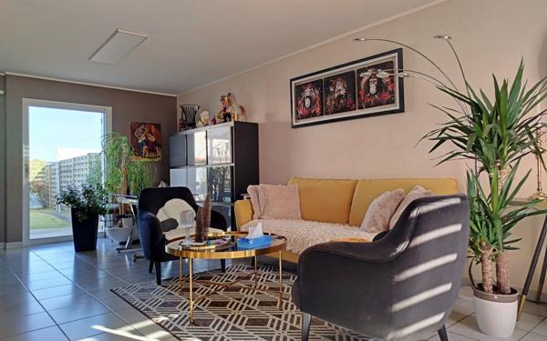 Immeuble à vendre    4 pièces •  Cholet