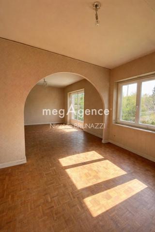 Maison à VIMOUTIERS, 61120 - 5 pièces 79m²
