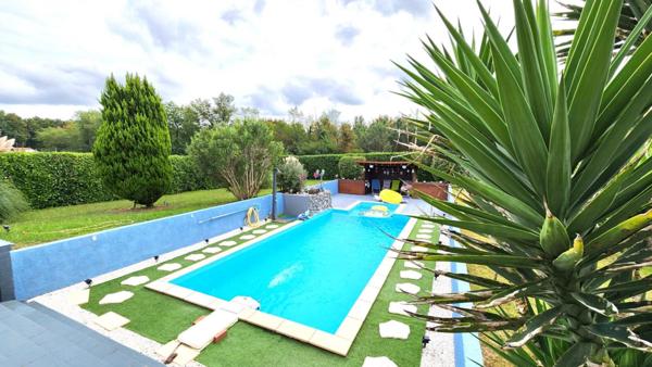 Maison 230m² + SOUS SOL + PISCINE + TERRAIN 4000m²