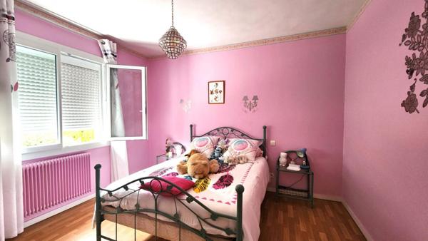 Maison 230m² + SOUS SOL + PISCINE + TERRAIN 4000m²