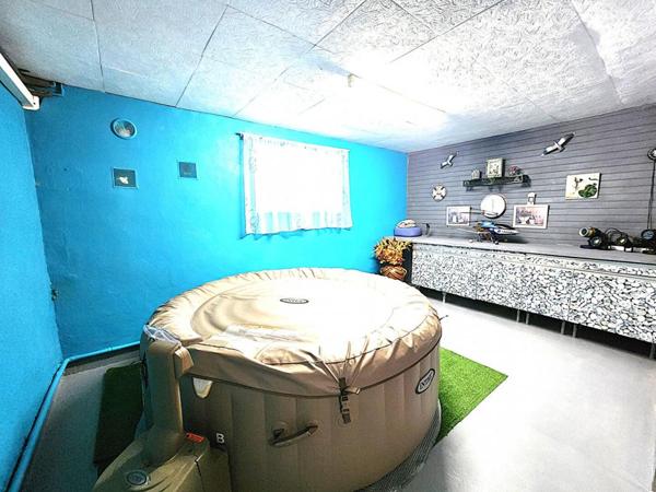 Maison 230m² + SOUS SOL + PISCINE + TERRAIN 4000m²