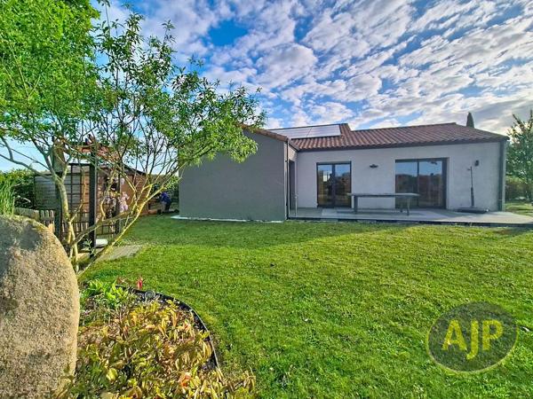 Vente maison L Herbergement : 267 000 € - AJP Immobilier Montaigu