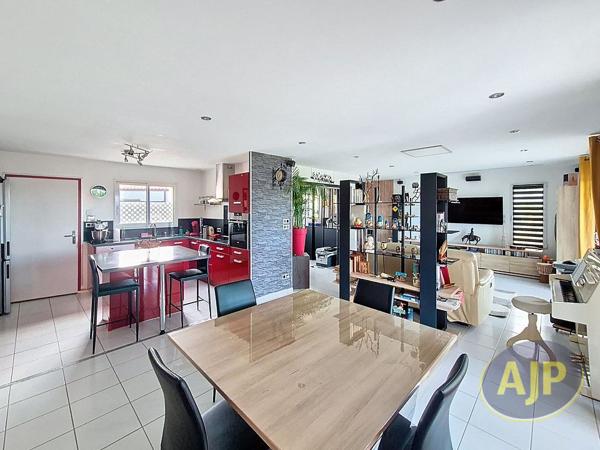 Vente maison L Herbergement : 267 000 € - AJP Immobilier Montaigu
