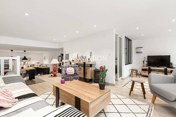 Loft / Atelier à vendre 3 pièces de 89 m²