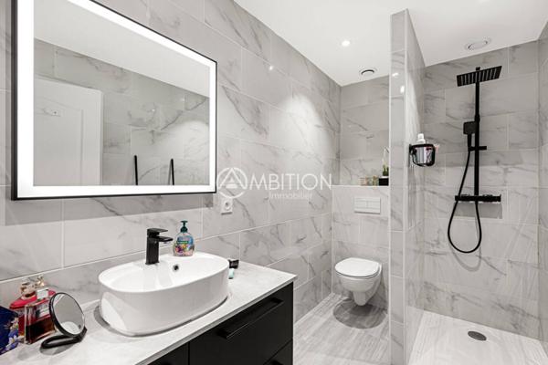 Loft / Atelier à vendre 3 pièces de 89 m²