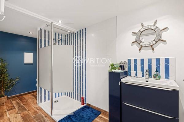 Loft / Atelier à vendre 3 pièces de 89 m²