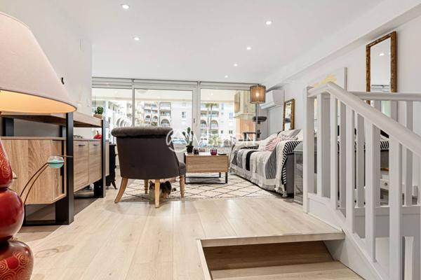 Loft / Atelier à vendre 3 pièces de 89 m²